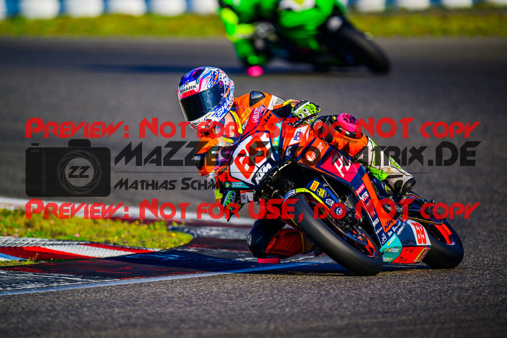 MaZZes_FotoMatrix_240901_6007705_4557 | SSP300