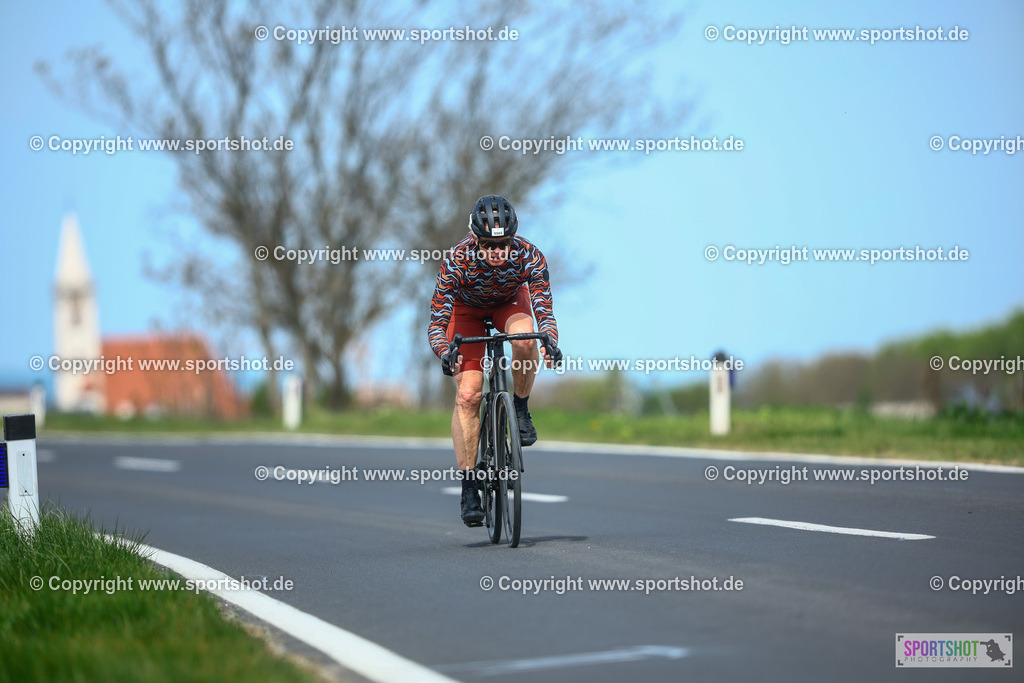 852_TRA57012 | Neusiedlersee Radmarathon 2026@sportshot_your_pictrs #yourpictures#roadtowm2029 #nrm #neusiedlerseeradmarathon #neusiedlersee #neusiedlerseetourismus #burgenland #mörbisch #nrm26 #burgenlandtourismus #voglundco #poweredbyburgenlandtourismus #radsport #rad #marathon #ucigranfondo #visitburgenland #ucigranfondoworldseries