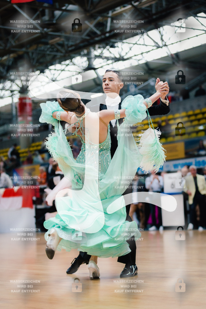 Hessen Tanzt WDSF Open Junior II Standard 3rd (205) Eric-Mihai Dragota _ Ingrid Maria Dragota (Romania)-2025-05-17-7691 | Webshop for digital downloads and prints of dance sport, event & show photographer Julian Link - Realisiert mit Pictrs.com