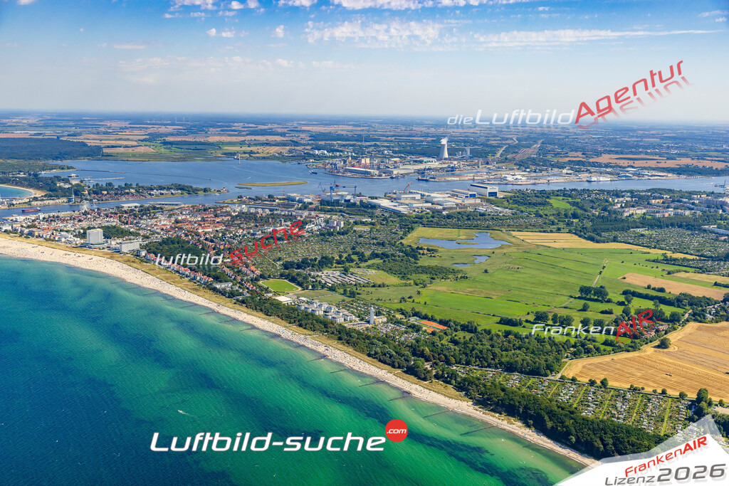 Warnemünde Ostsee Ufer Strand Rostock Bild- Das Luftbild wurde 2025 vom UL-Flugzeug heraus erstellt ( keine Drohne bzw. Drohnenaufnahme ) - Hochauflösende Luftaufnahme -Nicht vergleichbar mit Google Maps oder Satelittenbilder- Die Geschenkidee !Mit Lizenz und Bildrechte bestellbar - CC