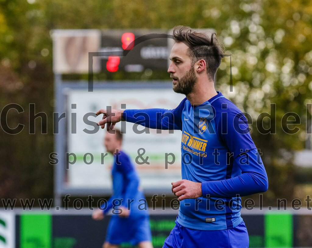 2023-11-11_008_FC_Moosinning_gegen_TSV_Peterskirchen | Moosinning, Deutschland, 11.11.2023:
Fußball, Bezirksliga Oberbayern Ost 2023 / 2024, 17. Spieltag, FC Moosinning gegen TSV Peterskirchen, Endergebnis: 5:0

Marco Lebesmühlbacher (TSV Peterskirchen, #7)

Foto: Christian Riedel / fotografie-riedel.net