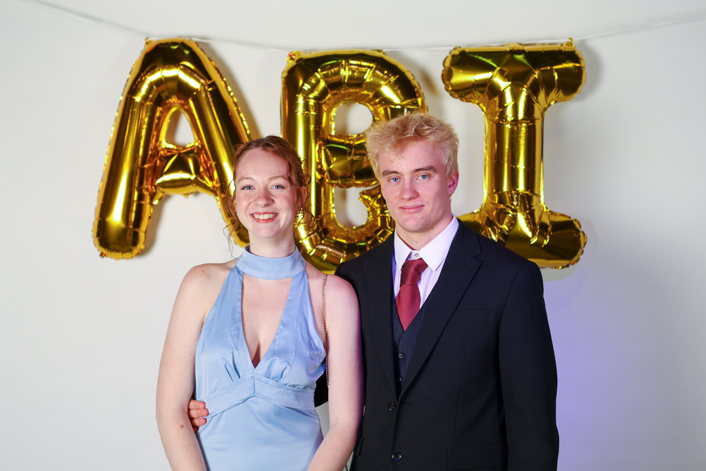 Abiball GGM 2026 _ Gruppenfotos-106 | Henke Visuals - Realisiert mit Pictrs.com