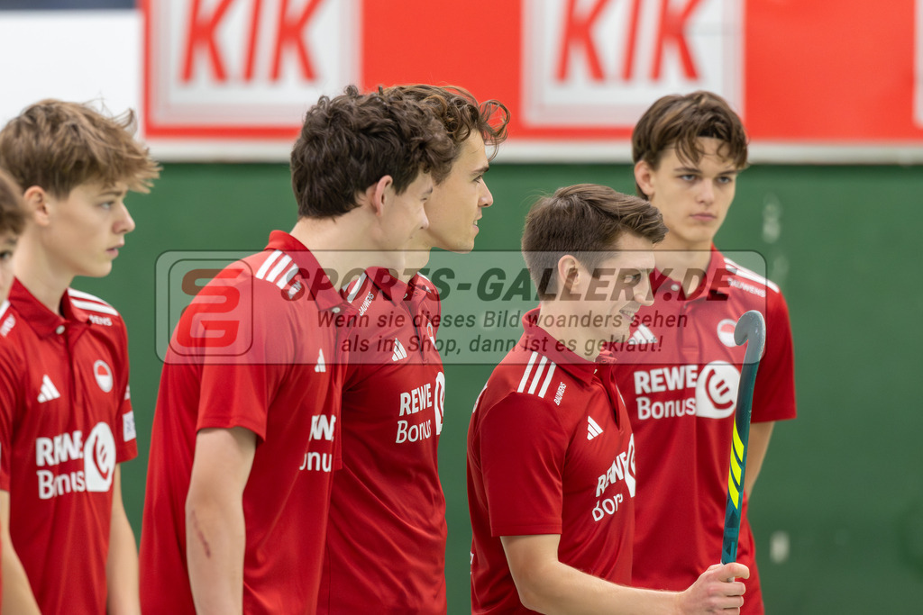 SFE_20251213_0014 | Köln, Deutschland, 13.12.2025:  Hockey 1. Bundesliga Herren Rot-Weiss - DSD Düsseldorf im KTHC Stadion Rot-Weiss Köln Tennis and Hockey Club am 13.12.2025 in Köln, Deutschland. (Foto von Fehrmann)Köln, Germany, 13.12.2025: Hockey 1. Bundesliga Herren Rot-Weiss - DSD Düsseldorf in KTHC Stadion Rot-Weiss Köln Tennis and Hockey Club at 13.12.2025 in Köln, Deutschland. (Foto from Fehrmann)