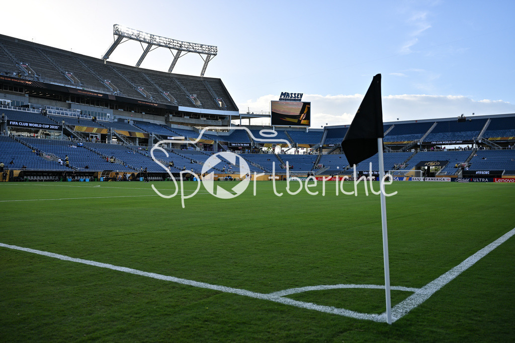 Manchester City - Al-Hilal SFC | Im Camping World Stadium von Orlando - Florida findet heute das Achtelfinale zwischen ManCity und Al-Hilal statt / Stadionfoto / Stadionbild / Symbolbild / Symbolfoto / FIFA Club World Cup: Manchester City - Al-Hilal SFC, Camping World Stadium am 30.06.2025 / NOT FOR SALE IN USA