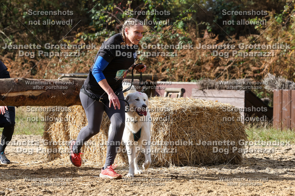 Dog Paparazzi - Strongdog 10-25-5022 | Dog Paparazzi Jeanette Grottendiek Fotografie & Videografie