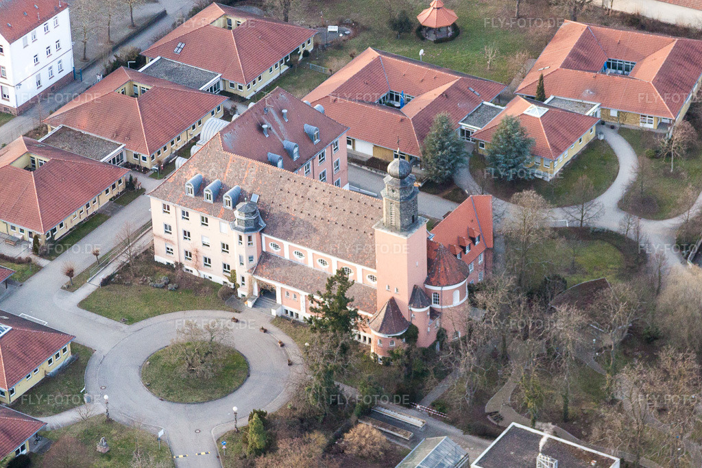Luftbild: Caritas Förderzentrum St. Laurentius und Paulus im Ortsteil Queichheim in Landau in der Pfalz im Bundesland Rheinland-Pfalz in Deutschland. Foto: IMG_24848.jpg vom 05.03.2010 durch Werner Riehm/FLY-FOTO.de