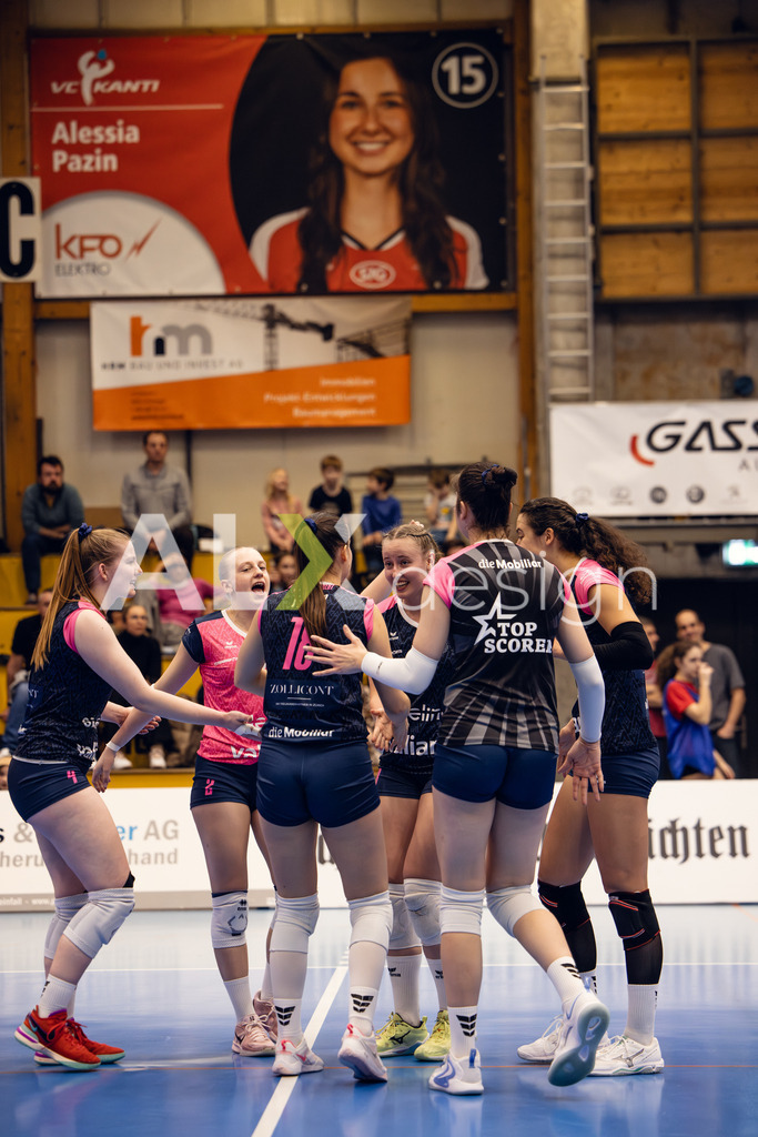 Volleyball I Frauen I Saison 2025-2026 I Volleyball NLA | Women I Round 14 I VC Kanti Schaffhausen - NLZ Volleyball Academy Zürich I 16.01.2026 | NLZ Volleyball Academy - Jubel - Realisiert mit Pictrs.com