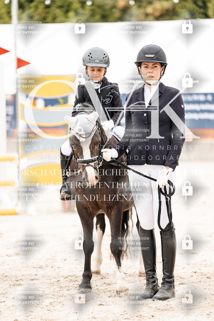 CK907447 | Turnierfotografie Pferdefotografie Trier Rheinland-Pfalz Pferdesport Reitsport Tierfotografie Sportfotografie Pferdevideo Pferdevideografie Equestrianvideography equestrianphotography  - Realisiert mit Pictrs.com