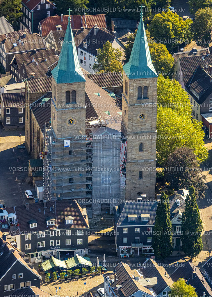 Schwelm240813621 | Luftbild, evang. Christuskirche mit zwei Kirchtürmen, Baustelle Renovierung, Schwelm, Ruhrgebiet, Nordrhein-Westfalen, Deutschland