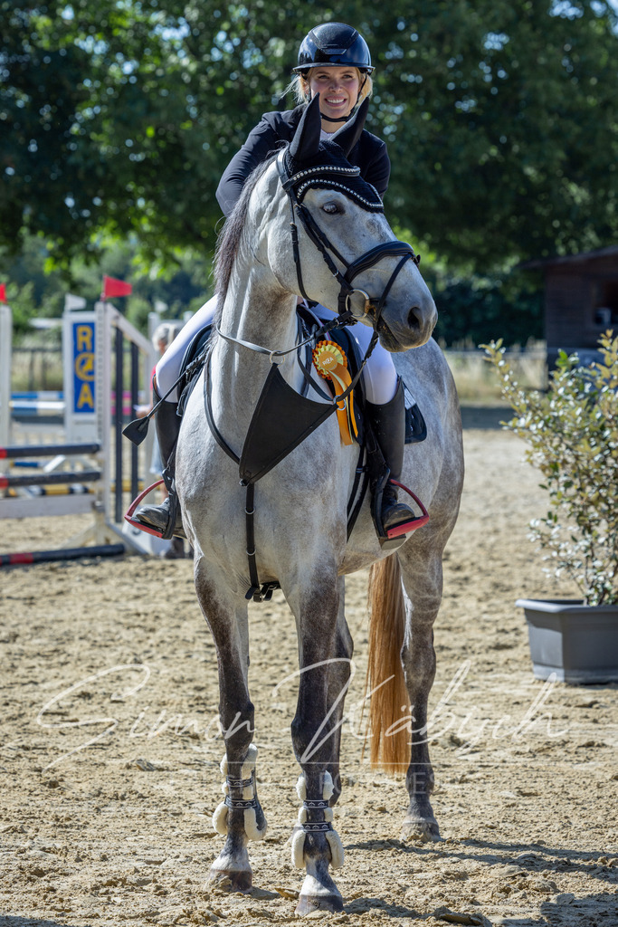 20260704-_3LI7261 | Tierfotografie Pferde, Hunde, Katzen, Haustiere.
Turnierfotografie Reitturniere, Reiten, Springreiten, Dressur in Hanau, dem Main-Kinzig-Kreis und dem Rhein-Main- Gebiet um Frankfurt