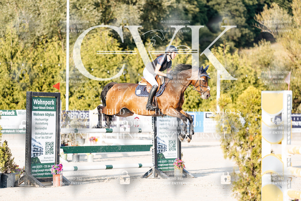 CK900744 | Turnierfotografie Pferdefotografie Trier Rheinland-Pfalz Pferdesport Reitsport Tierfotografie Sportfotografie Pferdevideo Pferdevideografie Equestrianvideography equestrianphotography  - Realisiert mit Pictrs.com