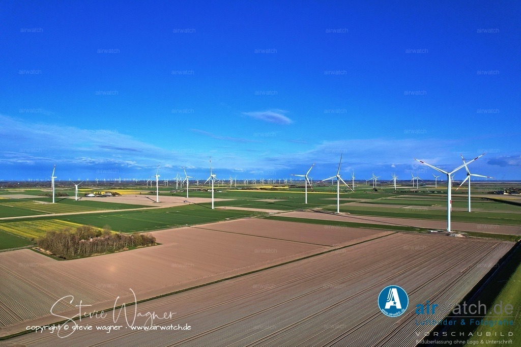 Windpark Reussenköge - Bürgerwindpark Reußenköge | Entdecken Sie atemberaubende Luftbilder und Fotografien auf airwatch.de - Tauchen Sie ein in eine Welt voller faszinierender Aufnahmen aus der Vogelperspektive.