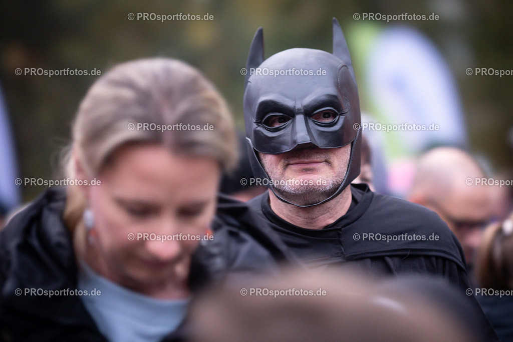 Halloween Run 2025 in Koeln, 31.10.2025 | Impressionen vom Halloween Run 2025 am 31.10.2025 in Koeln (Forstbotanischer Garten Rodenkirchen). Foto: Axel Kohring/Beautiful Sports