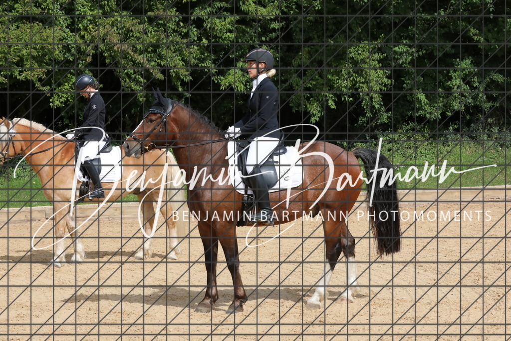 AZ2A2193 | Benjamin Bartmann Photomoments