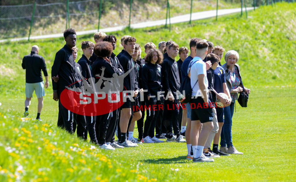 Portugal  U15 -Czech Republic U15 | Austria U15 ; Portugal  U15 -Czech Republic U15 am 29.04.2022 in Arnoldstein
(Sportplatz), AUSTRIA, (Photo by Ernst Krawagner sport-fan.at) - Realisiert mit Pictrs.com