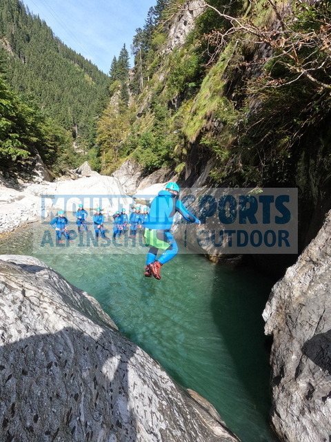 GOPR6619 | Bestelle die Bilder deines Berg- oder Wasser-Abenteuers mit Mountain Sports bequem von zu Hause aus direkt über unseren Online Fotoshop von pictrs.com. - Realisiert mit Pictrs.com