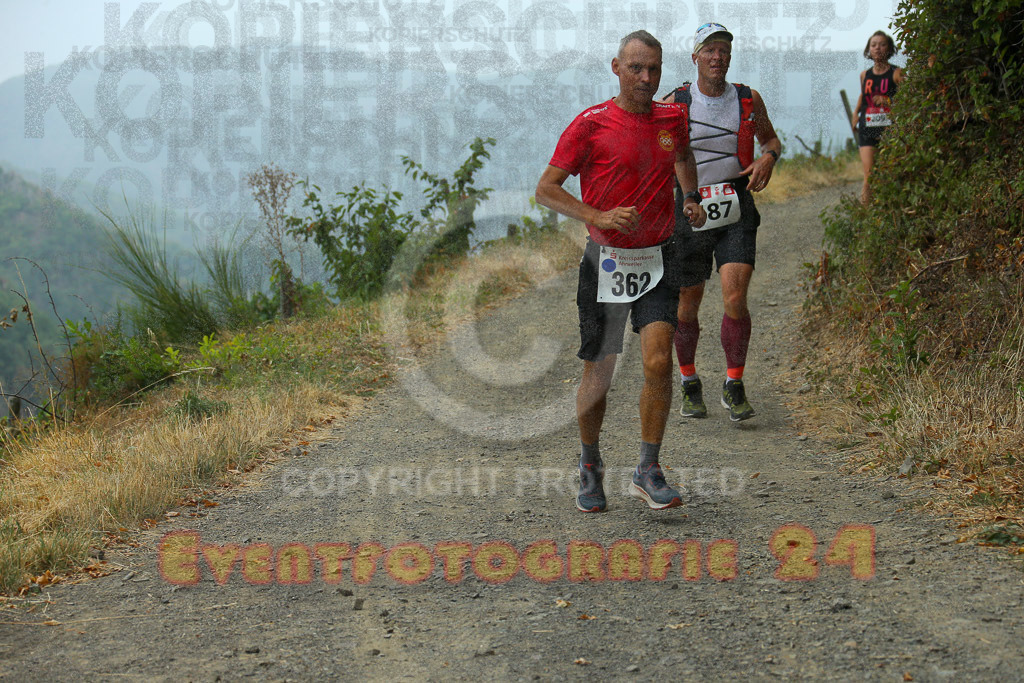 220827_0950_EX1_8433 | Sportfotografie im Rhein-Sieg Kreis, Köln, Bonn, NRW, Rheinland Pfalz, Hessen, etc. Unser Tätigkeitsfeld umfasst den Laufsport vom Volkslauf über den Marathon, Duathlon, Triathon bis zum Ultralauf wie Kölnpfad Ultra oder Schindertrail.