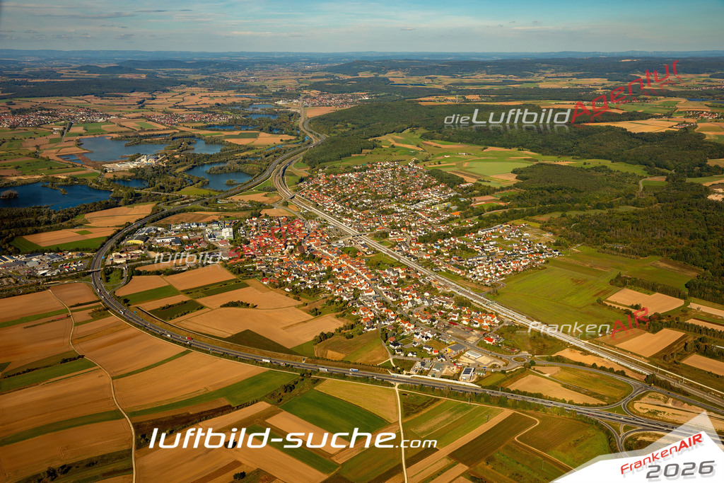 Das Luftbild zeigt :  Breitengüßbach - Die Luftaufnahme wurde 2023 vom UL-Flugzeug aus erstellt ( keine Drohne ) - Hochauflösende Luftaufnahme - Für grossformatige Ausdrucke geeignet. Die Geschenkidee !Mit Lizenz und Bildrechte bestellbar