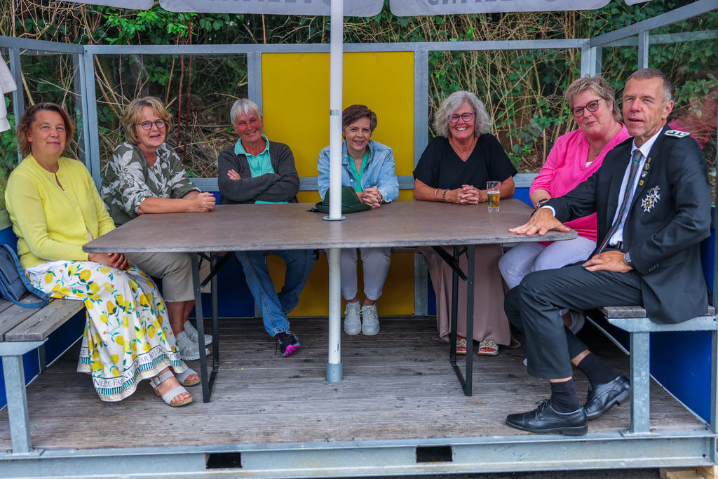 top-top.de-250627-074 | Foto, Video, Fotografie, Videografie, Fotobox, DJ, Discjockey, Musik, Musikbox, Veranstaltung, Photobooth, Amazon, Ebay, Buchtipp, Bestseller, Autor, Verlag, Buch, Wesel, Hamminkeln, NRW, Dinslaken, Rees, Drohne, Hochzeit, Party, Fotobox, Wesel, Fotograf