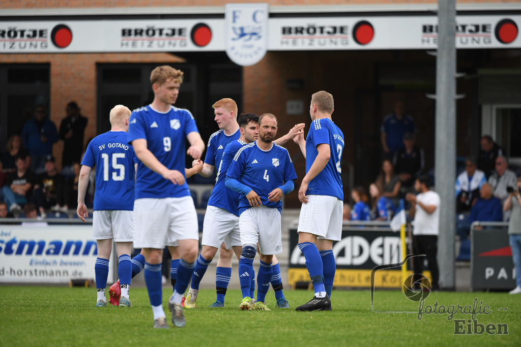 1. FC Nordenham-SV GOTANO | Kreispokal Finale Jade-Weser-Hunte 1. Mannschaften; 1.FC Nordenham (weiß)-SV GOTANO (blau) am 15.06.2025 in Rastede (Sportanlage Köttersweg), Photo: Philip Eiben 2025 - Realisiert mit Pictrs.com