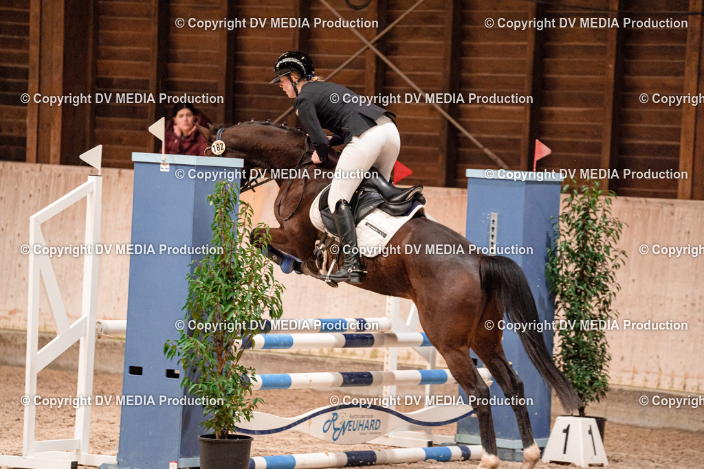 Springen Tag 2-489 | dv-media-shop - Realisiert mit Pictrs.com