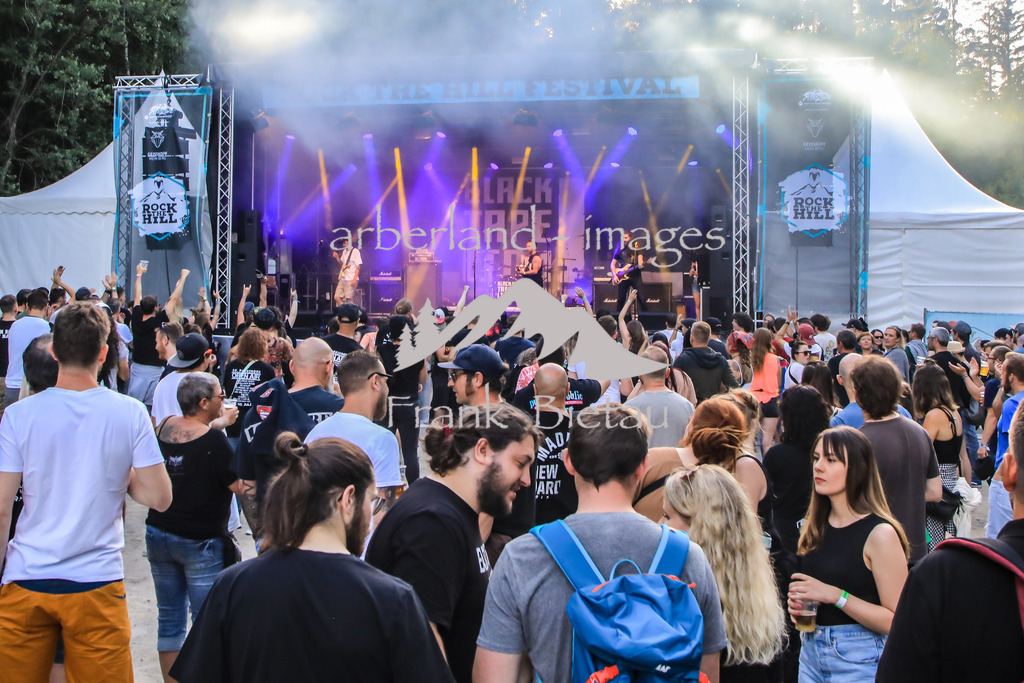 OE7A5080 | verschiedene Bands heizen dem Publikum richtig ein