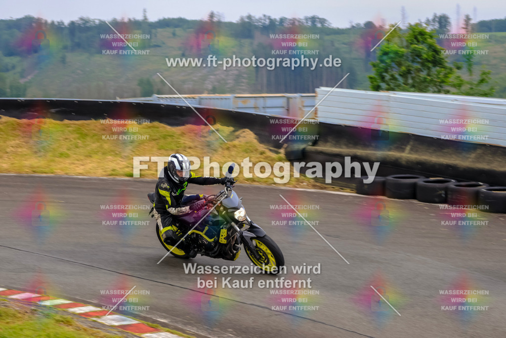 OBK-5772 | Hier findet Ihr Bilder von Touristenfahrten auf der Nürburgring Nordschleife oder von anderen Veranstaltungen die ich besucht habe. Viel Spass beim Durch Schauen 