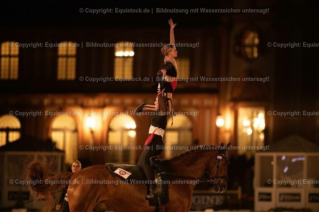 20230527_Voltigieren_NASPA_Flutlicht_1038 | equistock