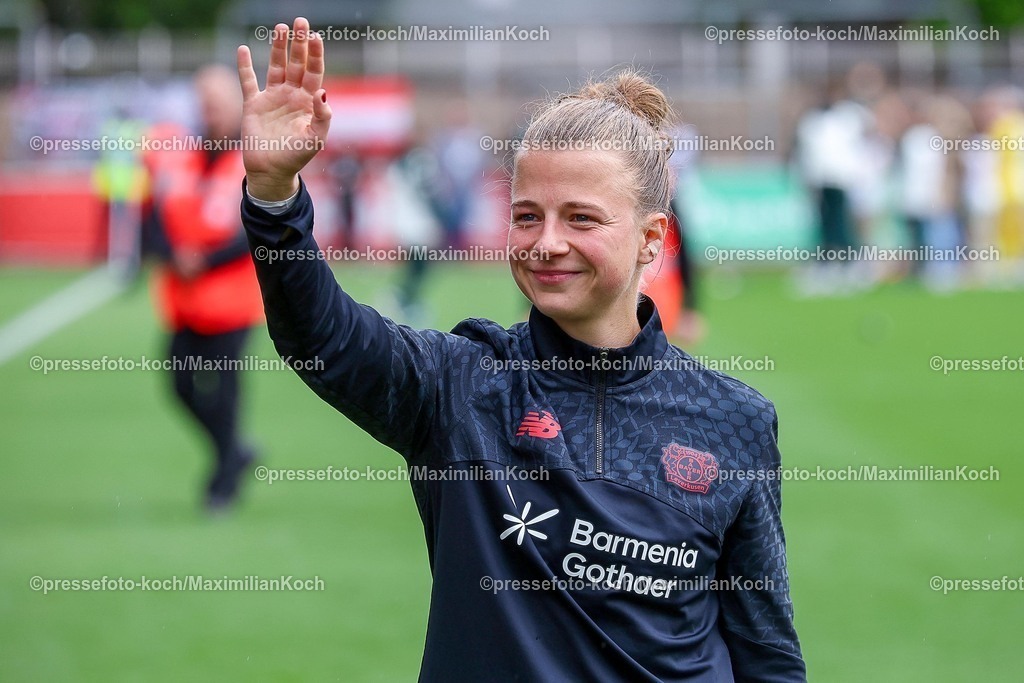 xsscx17052601050 | 17.05.2026, xsscx, Frauen Fussball, Bayer 04 Leverkusen - Werder Bremen, 1. Fussball Bundesliga, 26. Spieltag, Ulrich-Haberland-Stadion, Saison 2025 2026: Kristin Kögel (Bayer Leverkusen #11) DFB regulations prohibit any use of photographs as image sequences and or quasi-video. Photo: xSandraxScherningxPressefotoKochx