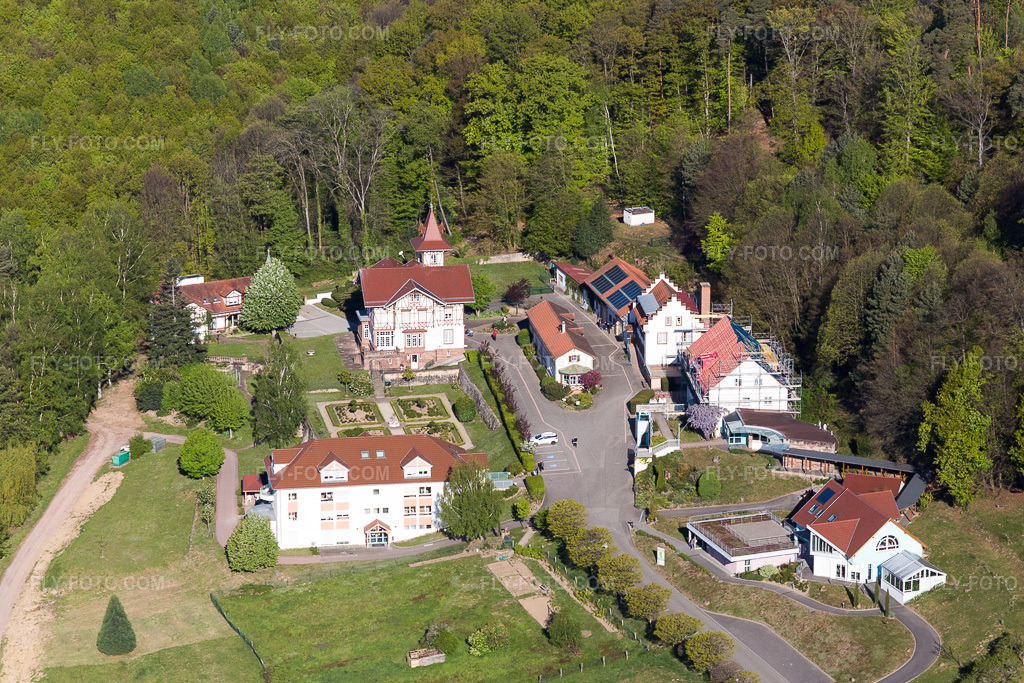 Aerial view: Chapel of Marienbronn in the district of Marienbronn in Lobsann in the state Bas-Rhin, France. – Photo: IMG_099339.jpg taken on 04/30/2017 by Werner Riehm/FLY-FOTO.com – Resolution of the original: 4313 x 2875 px