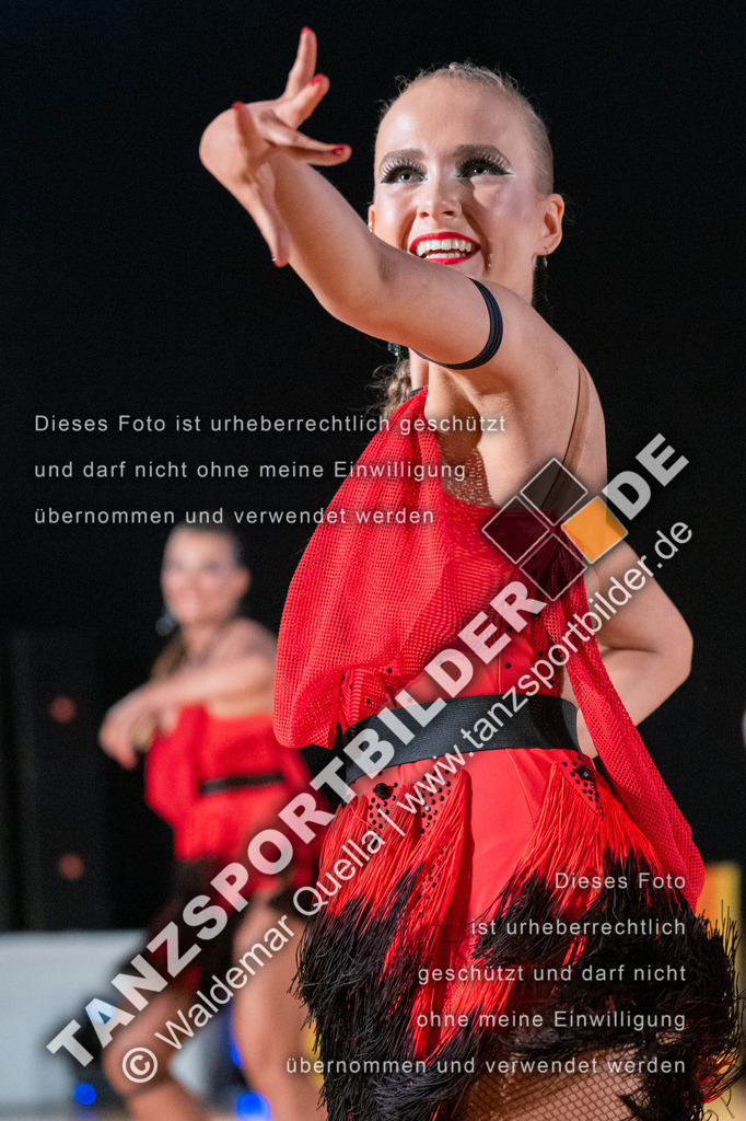 20250504-01471 | Hier finden Sie Tanz Bilder vom Latein und Standard Formationen tanzen. Sportbilder vom Tanzsport. Schöne Fotos und von Weltmeisterschaft, Europameisterschaft, Bundesliga, Regionalliga, Oberliga und Landesliga sowie von GOC Stuttgart, DanceComp, WM Bremen