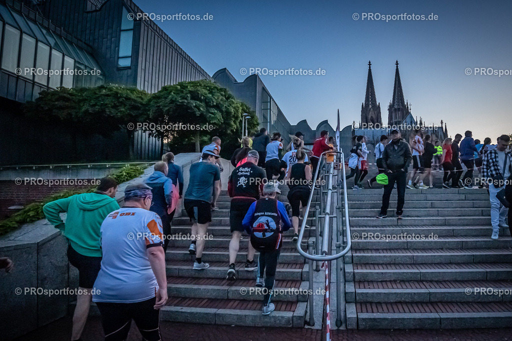 16. OBI Nachtlauf des ASV Koeln; Koeln, 17.05.23 | Impressionen vom 16. OBI Nachtlauf des ASV Koeln am 17.05.23 am Altstadt in Koeln (Deutschland). Foto: BEAUTIFUL SPORTS/Bernd Hoffmann