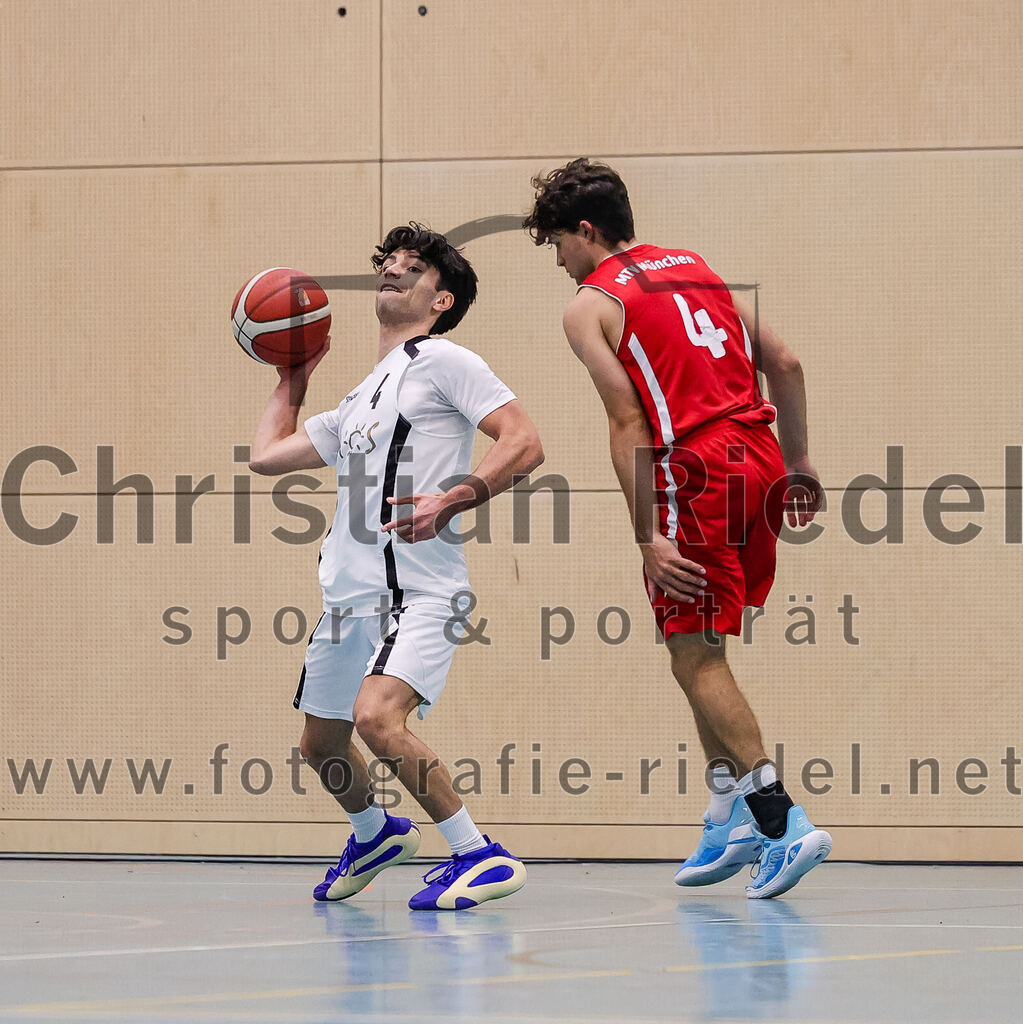 2025-12-06_066_TSV_Vaterstetten_gegen_MTV_1879_Muenchen | Vaterstetten, Deutschland, 06.12.2025:Basketball, 2. Regionalliga Süd 2025 / 2026, 9. Spieltag, TSV Vaterstetten gegen MTV 1879 München, Endergebnis: 58:83Altay Öztürk (TSV Vaterstetten, #4), Julian Rothmann (MTV 1879 München, #4)Foto: Christian Riedel / fotografie-riedel.net