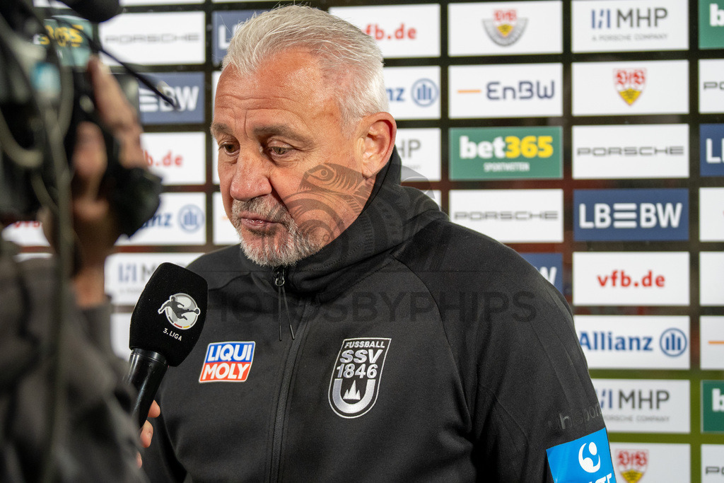 VfB Stuttgart II vs. SSV Ulm 1846 Fussball, Fussball, 3. Liga, 32. Spieltag, 08.04.2026 | Pavel Dotchev (Trainer SSV Ulm 1846 Fussball) im Interview nach Abpfiff,VfB Stuttgart II vs. SSV Ulm 1846 Fussball, Fussball, 3. Liga, 32. Spieltag, 08.04.2026DFB regulations prohibit any use of photographs as image sequences and/or quasi-video