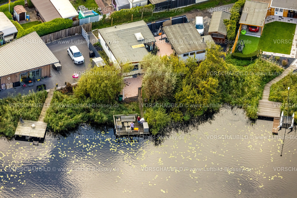 Rees241010731HaffenscheLandwehr | Luftbild, Haffensche Landwehr, Campingplatz und Campinghäuser Im Bonekamp, Bootssteg Freizeitanlage Sitzgruppe, Mehrhoog, Hamminkeln, Niederrhein, Nordrhein-Westfalen, Deutschland