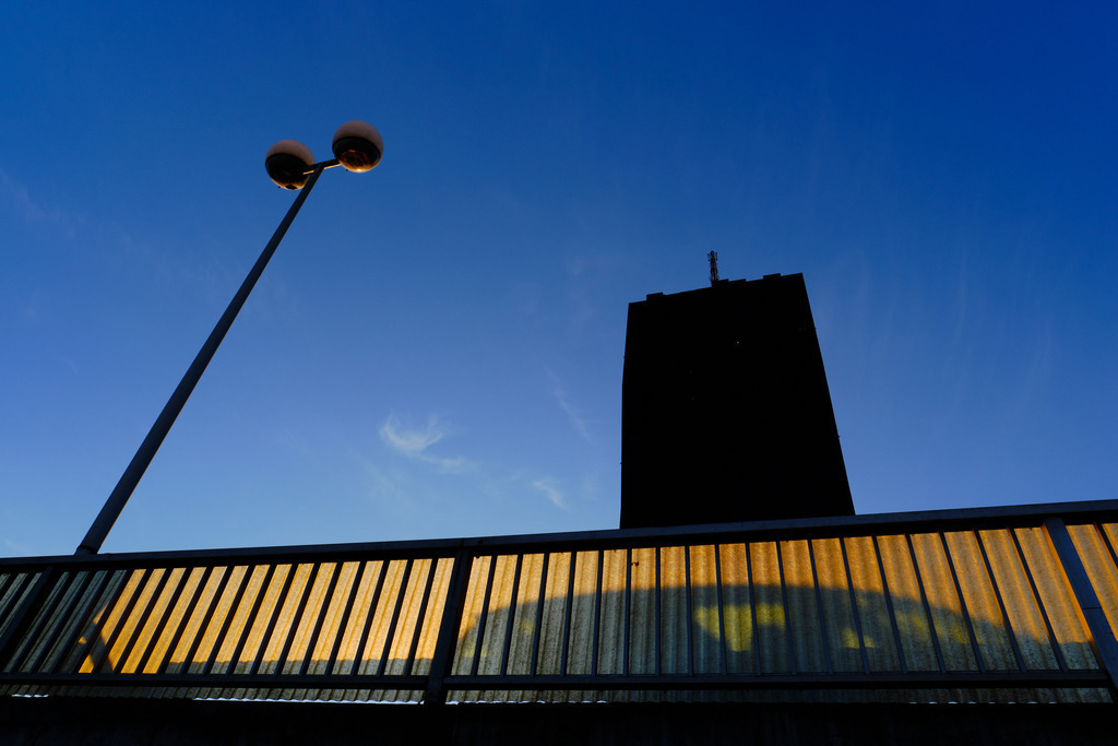 Blick auf den DC Tower 1 | Wien, Austria - May 24, 2019: Blick auf den DC Tower 1 von der Wagramerstrasse aus. - Realisiert mit Pictrs.com