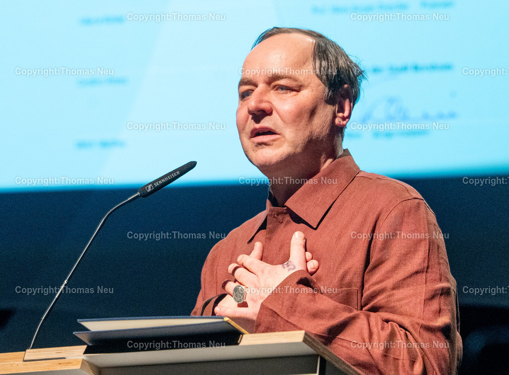 eysoldt-ring-thomas-schmauser-bensheim-fotografie-thomas-neu.jpg-44 | Im Parktheater Bensheim fand am 28. März 2026 die Verleihung des Eysoldt-Rings 2025 statt – eine der bedeutendsten Auszeichnungen für Schauspielkunst im deutschsprachigen Raum. Der Preis ging an Thomas Schmauser, (Bild)  der für seine herausragende darstellerische Leistung geehrt wurde.Bild: Thomas Neu