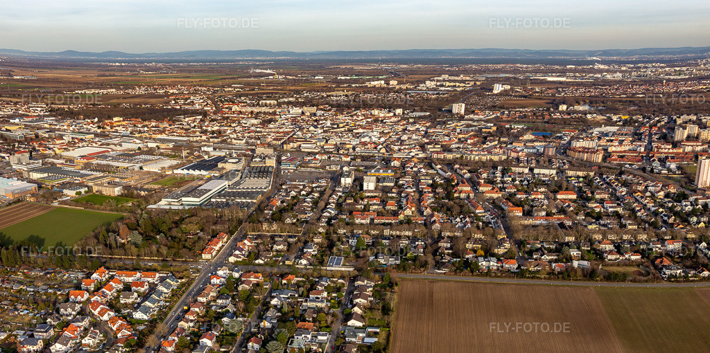 Luftbild: West in Frankenthal im Bundesland Rheinland-Pfalz in Deutschland. Foto: IMG_130498-Pano.jpg vom 12.02.2022 durch Werner Riehm/FLY-FOTO.deAuflösung des Originals: 7367 x 3667 px