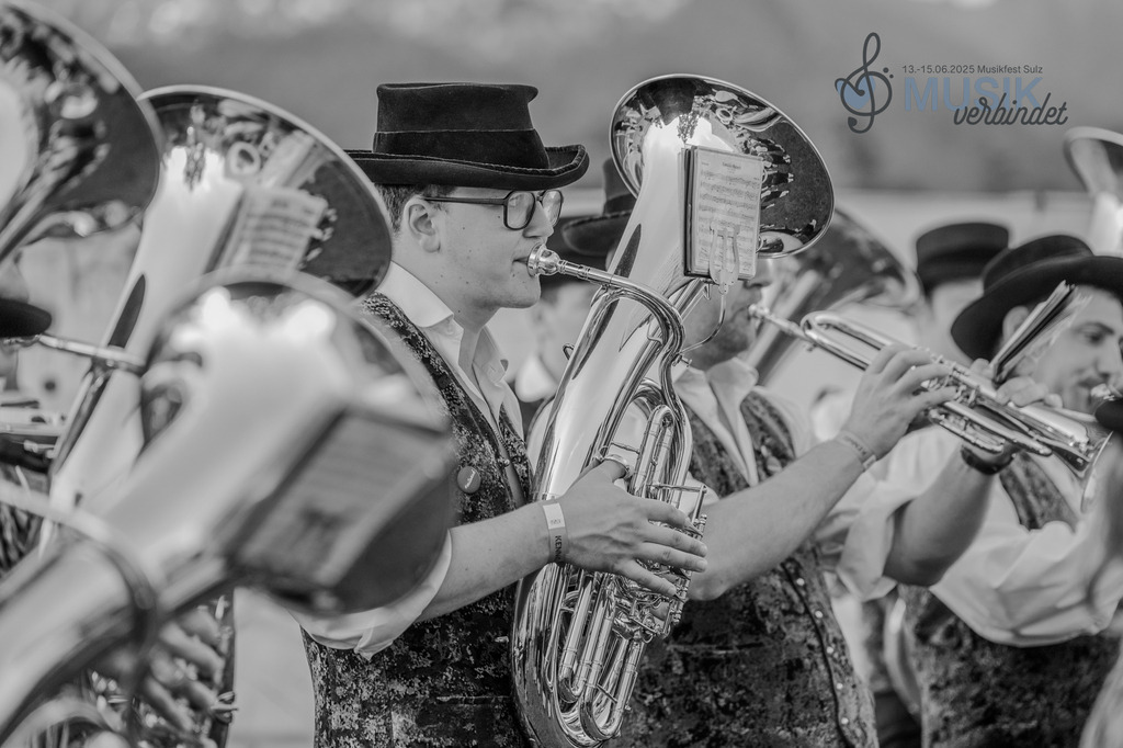 DSC_4985 | "Fussifoto.com – Ihr Ansprechpartner für hochwertige Fotografie! Entdecken Sie kreative Bilder und professionelle Dienstleistungen. Kontaktieren Sie uns für Ihre Projekte!"