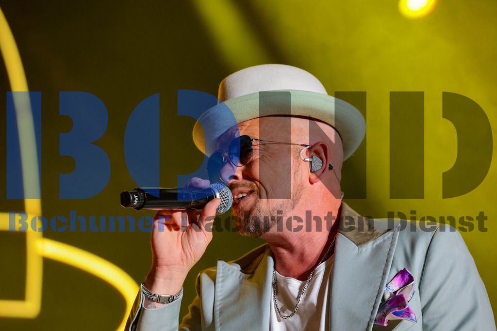 Zeltfestival Ruhr 2024 - Jan Delay  {date} -  | {headline}(Foto: Sebastian Sendlak / BOND) - Realisiert mit Pictrs.com