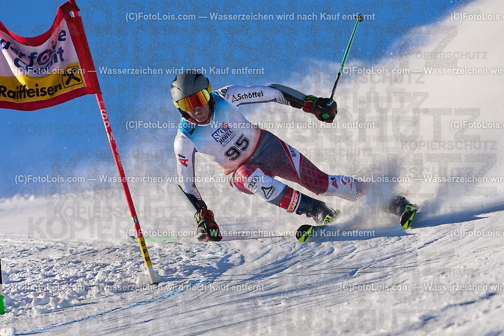 ALP4570_MASTERS-Cup_GS-A Herrn_Schellhorn Christian | (C)FotoLois.com, Alois Spandl. FIS Masters-Cup Wildschönau, Giant Slalom auf der Piste Schatzberg GS, Siegerehrung auf dem Dorfplatz Niederau, Sa 13. Januar 2024.