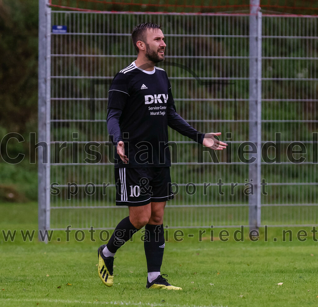 2023-08-27_019_TSV_Steinhoering_gegen_FC_Ebersberg | Steinhöring, Deutschland, 27.08.2023:
Fußball, Kreisklasse 2023 / 2024, 2. Spieltag, TSV Steinhöring gegen FC Ebersberg, Endergebnis: 2:0

Maximilian Mader (TSV Steinhöring, #10)

Foto: Christian Riedel / fotografie-riedel.net