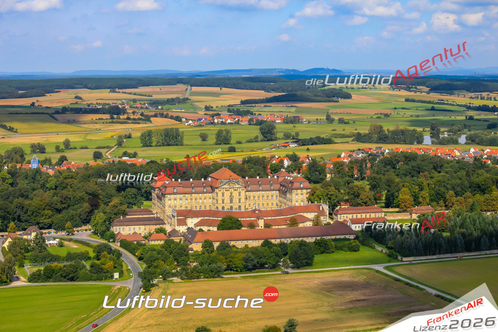 Die Luftaufnahme Schloß Weißenstein - Pommersfelden wurde vom UL-Flugzeug (keine Drohne) aus fotografiert.Hohe Druck- Auflösung-die Geschenkidee!