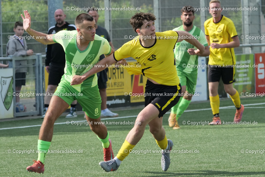 Fußball : Bezirksliga : SV 08/29 Friedrichsfeld - Borusia Veen am 10.05.2026 in Voerde Friedrichsfeld | Fußball : Bezirksliga : SV 08/29 Friedrichsfeld - Borusia Veen am 10.05.2026 in Voerde Friedrichsfeld - Realisiert mit Pictrs.com