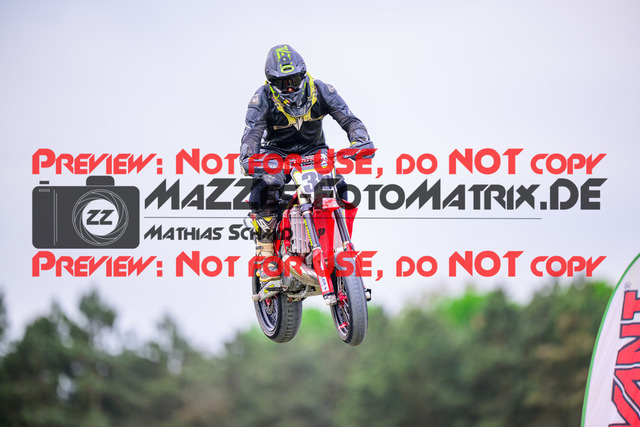 MaZZes_Fotomatrix_20250503_6007705_1702 | S4