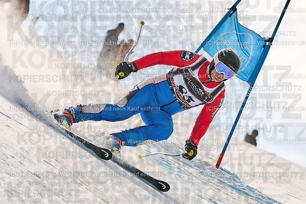 _ALP1802_MASTERS-WM_Reiteralm_A-GS_Langmaier Jiri | FISWORLD CHAMPIONSHIPSMASTERS ALPINE SKIING, 23. – 28. MÄRZ 2026 - REITERALM | STMK | AUT.   Veranstaltet vom Masters-Referat des Deutschen Skiverbandes (DSV). Durchführende Organisation: WSV Pichl-Reiteralm, unterstütutzt von den Bergbahnen REITERALM bei Schladming und SKI AUSTRIA.                            Disziplinen:  Super-G, GiantSlalom, Slalom.                                                 Kategorien:  A (Herrn 30-59 Jahre), B (Herrn ab 60 Jahre), C (Damen 30-59 Jahre), D (Damen ab 60 Jahre).                Rennstrecken:   Gasselhöhe und Muldenliftpiste auf der Reiteralm.