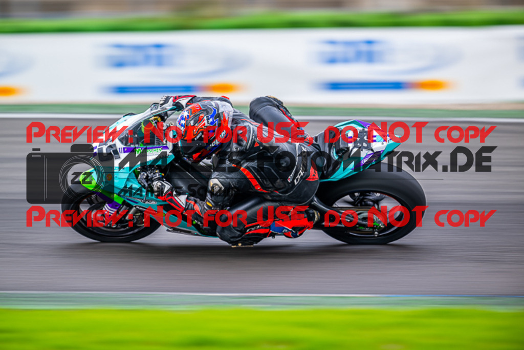 MaZZes_FotoMatrix_220924_6525 | PRO SUPERSTOCK