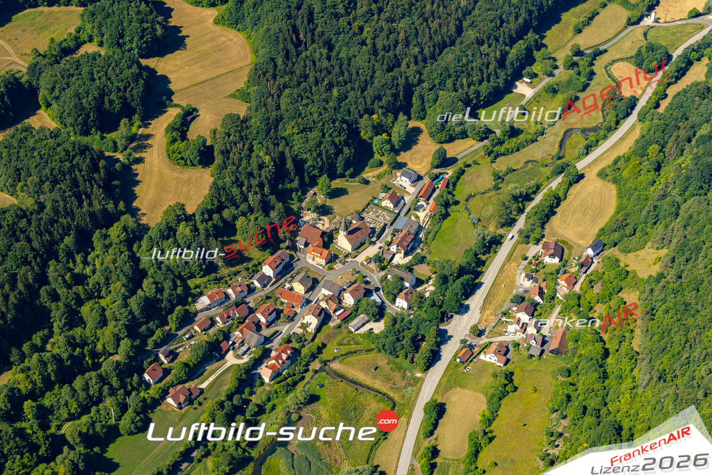 Die Luftaufnahme Untertrubach - Obertrubach wurde 2022 vom Flugzeug aus (keine Drohne) erstellt. Hohe Auflösung -für große Poster und Wandbilder geeignet - Garantiert!
