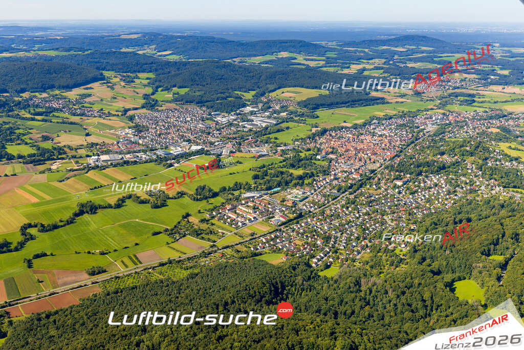 Luftaufnahme von  Hersbruck - Die Luftaufnahme wurde 2025 vom UL-Flugzeug heraus erstellt ( keine Drohne ) - Hochauflösende Luftaufnahme - für professionelle Ausdrucke geeignet. Die Geschenkidee !Mit Lizenz und Bildrechte bestellbar