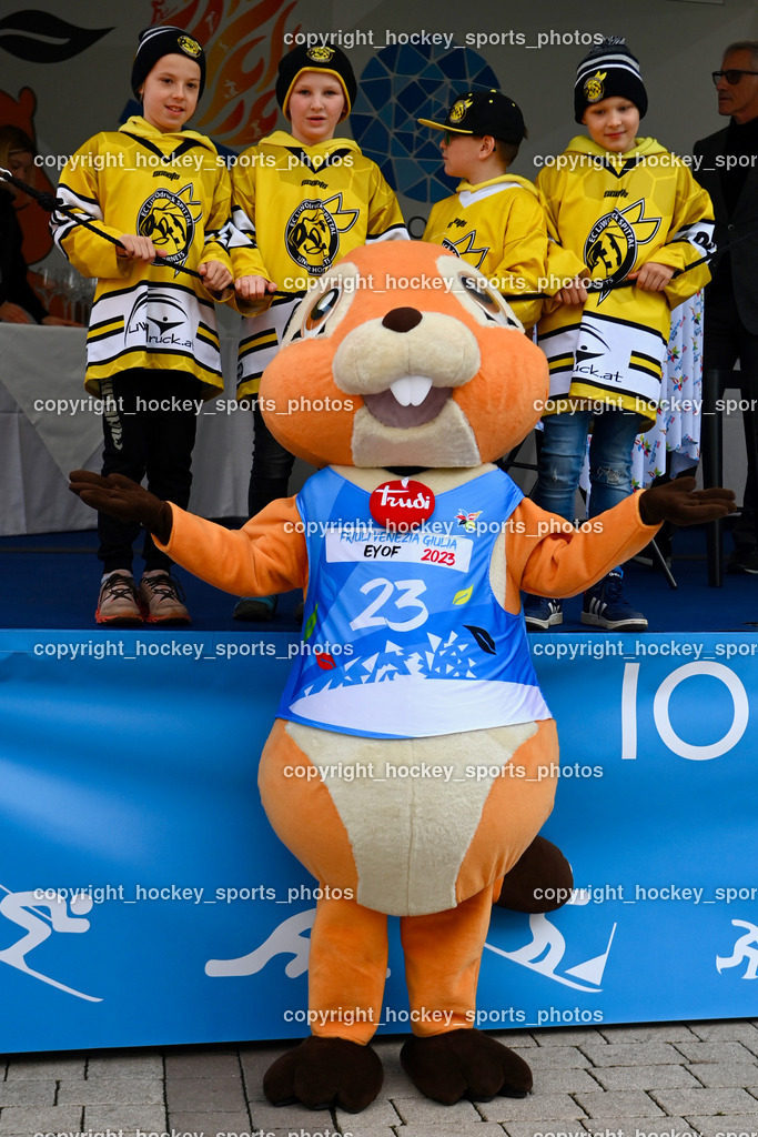 European Youth Olympic Festival EYOF 2023 Pressekonferenz | Jugendspieler EC Hornets Spittal, Olympisches Feuer, Maskottchen European Youth Olympic Festival EYOF 2023, 